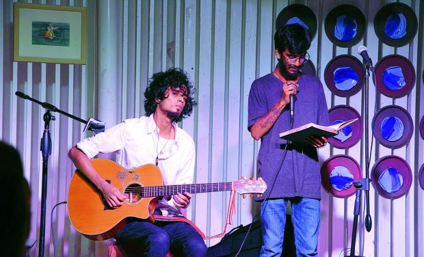 Perfect mix: As Akhil Kodamanchili strummed his guitar, his friend Rahul Das narrated poetry Perfect mix: As Akhil Kodamanchili strummed his guitar, his friend Rahul Das narrated poetry